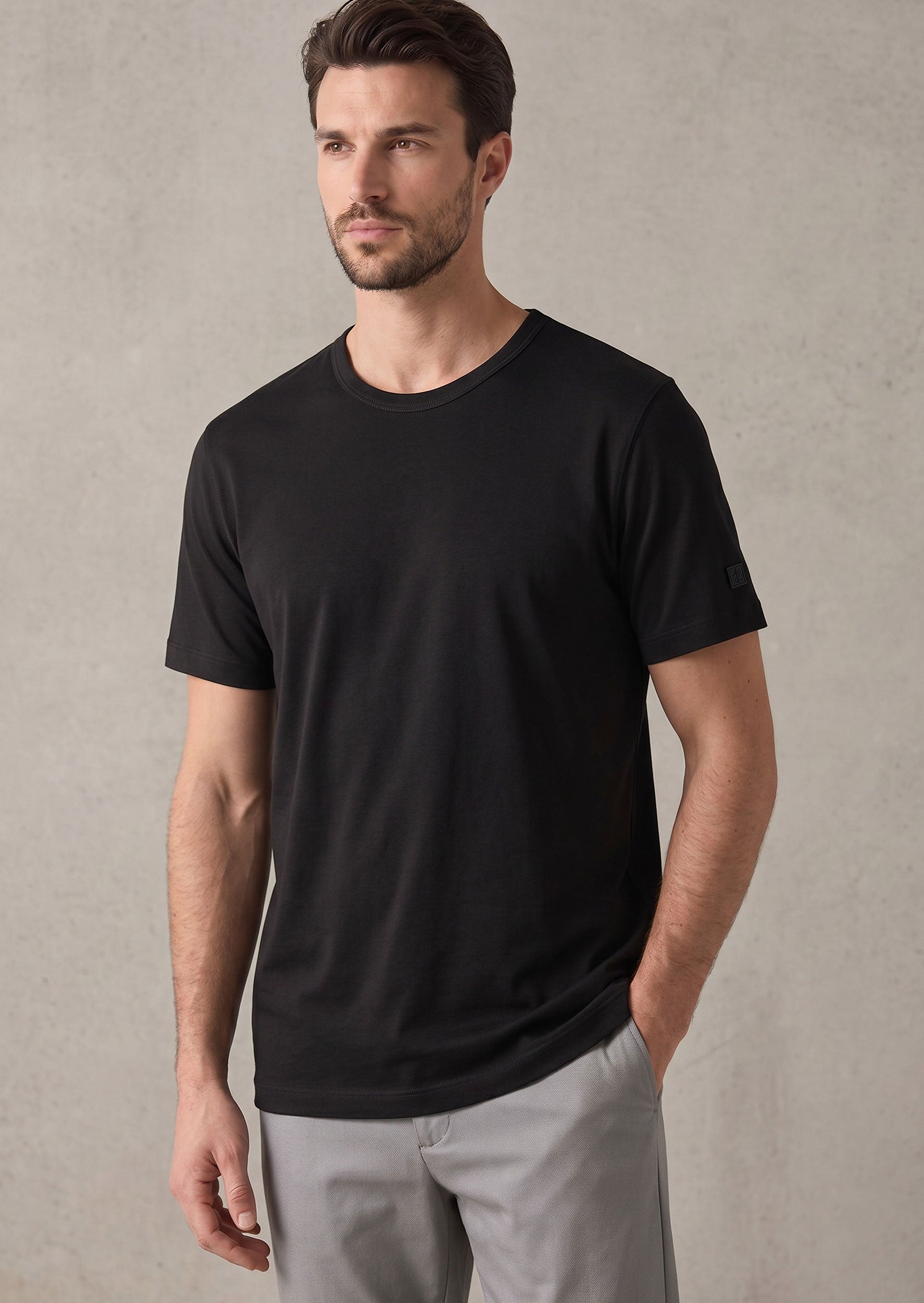 Black Crew Neck T-shirt