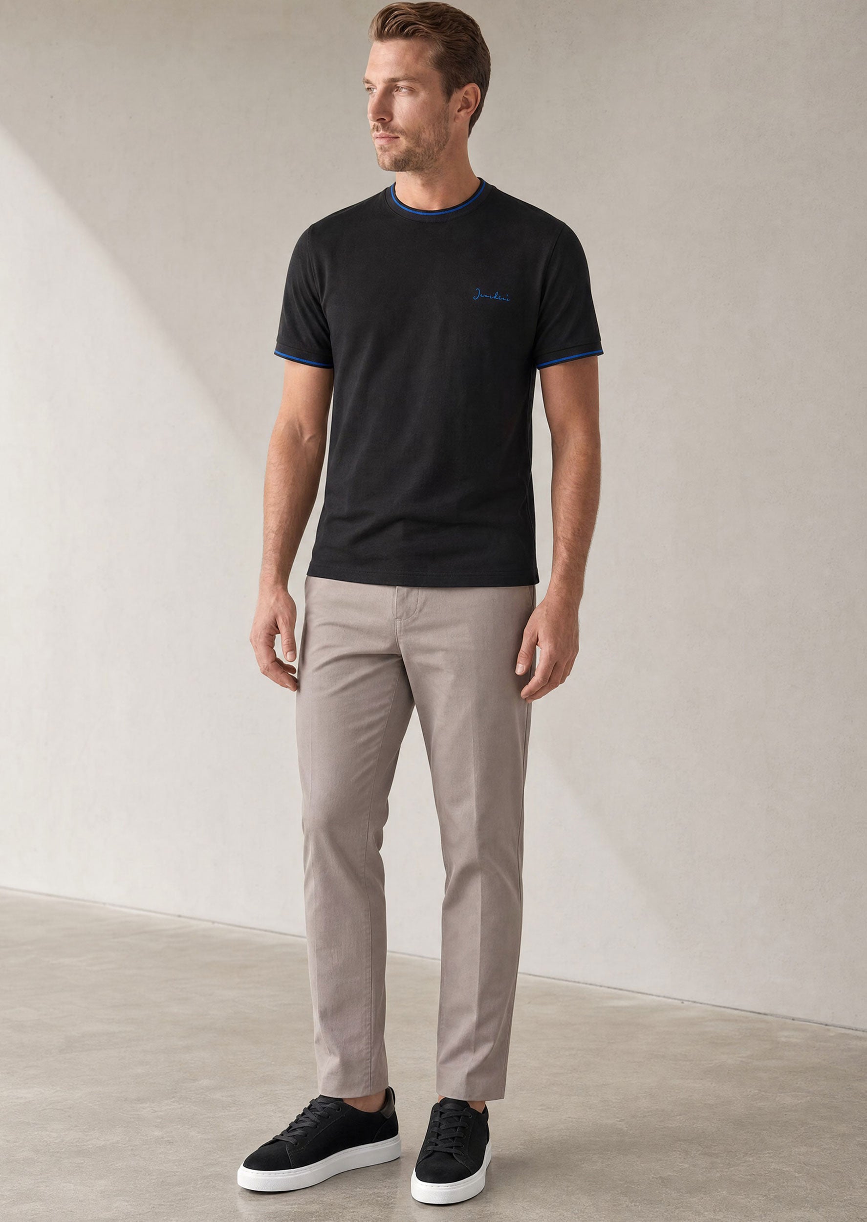 Black Crew Neck T-shirt