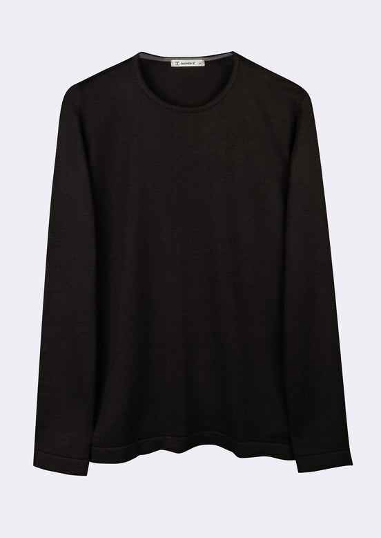 Black Knitwear