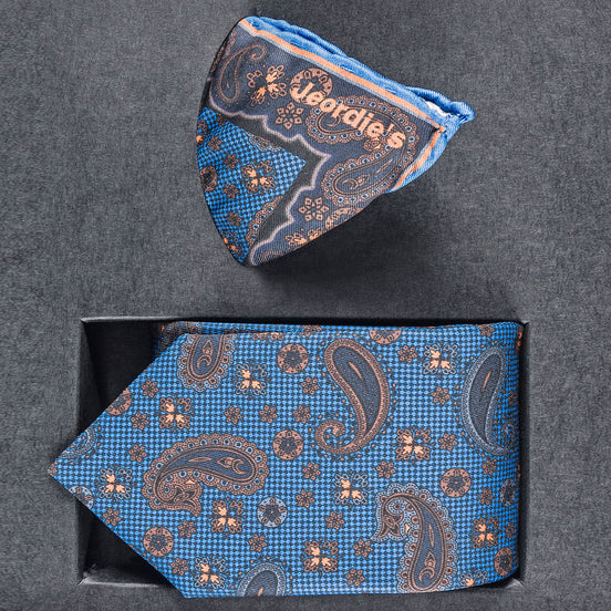 Color Tie & Pocket Square Set