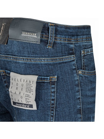 SLIM FIT JEANS